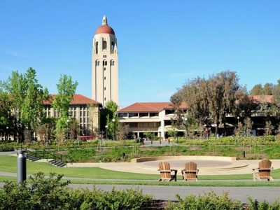 有名大学の外観